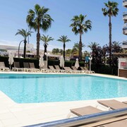 Hotel Planas