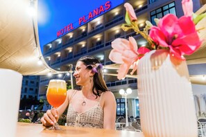 Façade de l’hébergement - soirée/nuit