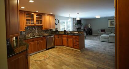 Tranquil 2-bedroom house with AC in Cornwallville nestled on 23 acres