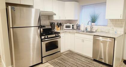 Spacious 2 bedroom unit in the heart of Seattle