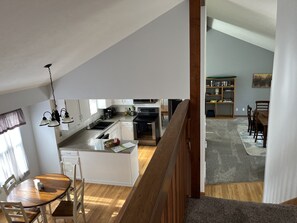 Fridge, microwave, oven, stovetop - Large Home near Lake- pool table game room (Longmont)