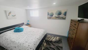 2 bedrooms, desk, iron/ironing board, free WiFi