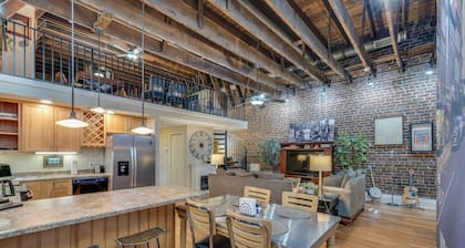 Mountain MusicLoft Downtown,Music/Racing