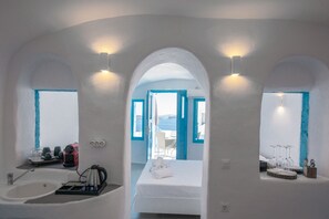 1 bedroom, in-room safe, iron/ironing board, free WiFi