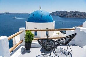 Sun deck - Luxus VIP Suites (Santorini)