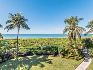 House (Seas the Day) | Property grounds - Seas the Day (Captiva)