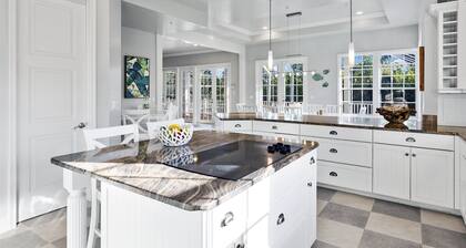 The Palm and Shell Captiva Island Private Luxury Home With Pool hot tub and Beach Access