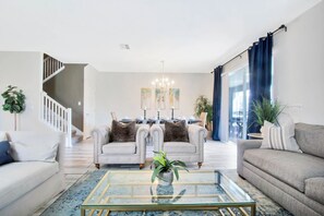 TV, DVD player - New Listing! Champions Gate Resort, 10mi to Disney & 21mi to Universal - FS223236 (Davenport)