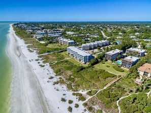 Beach - Shorewood Condos by Dream Vacation Rentals (Sanibel)