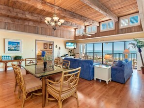 Condo (Shorewood 3B) | Exterior