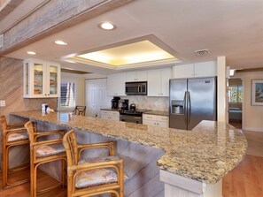 Condo (Shorewood 3B) | Exterior