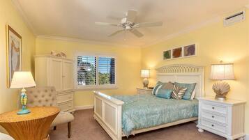 Condo (Shorewood 3B) | 3 bedrooms, desk, iron/ironing board, free WiFi