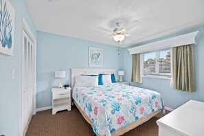 2 makuuhuonetta, silitysrauta/-lauta, Wi-Fi, vuodevaatteet