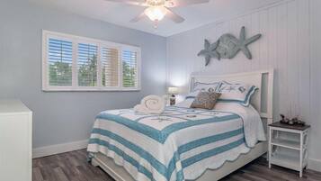 Condo (Spanish Cay B4) | 2 bedrooms, desk, free WiFi