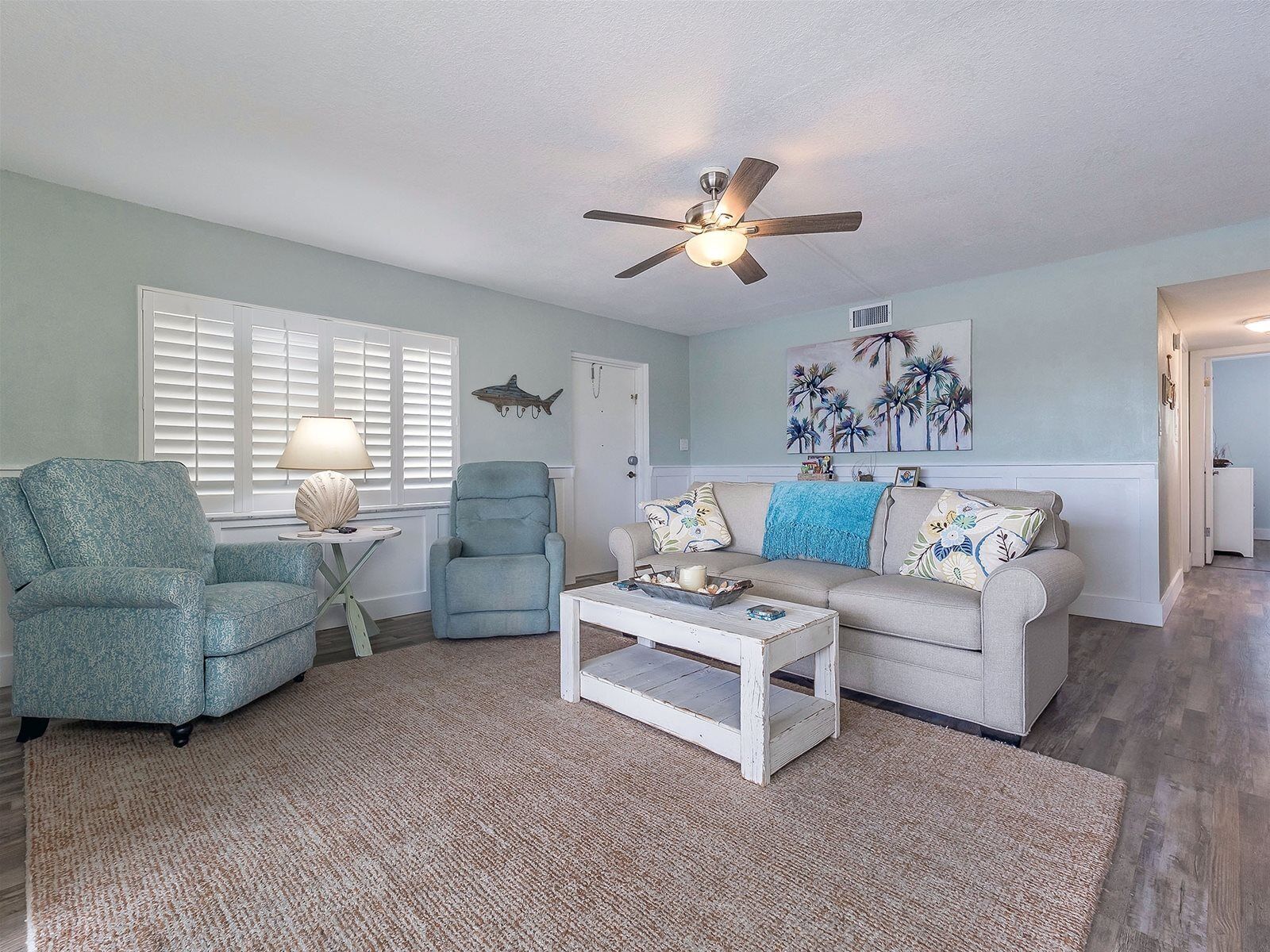 Condo (Spanish Cay B4) | Living room | TV, fireplace