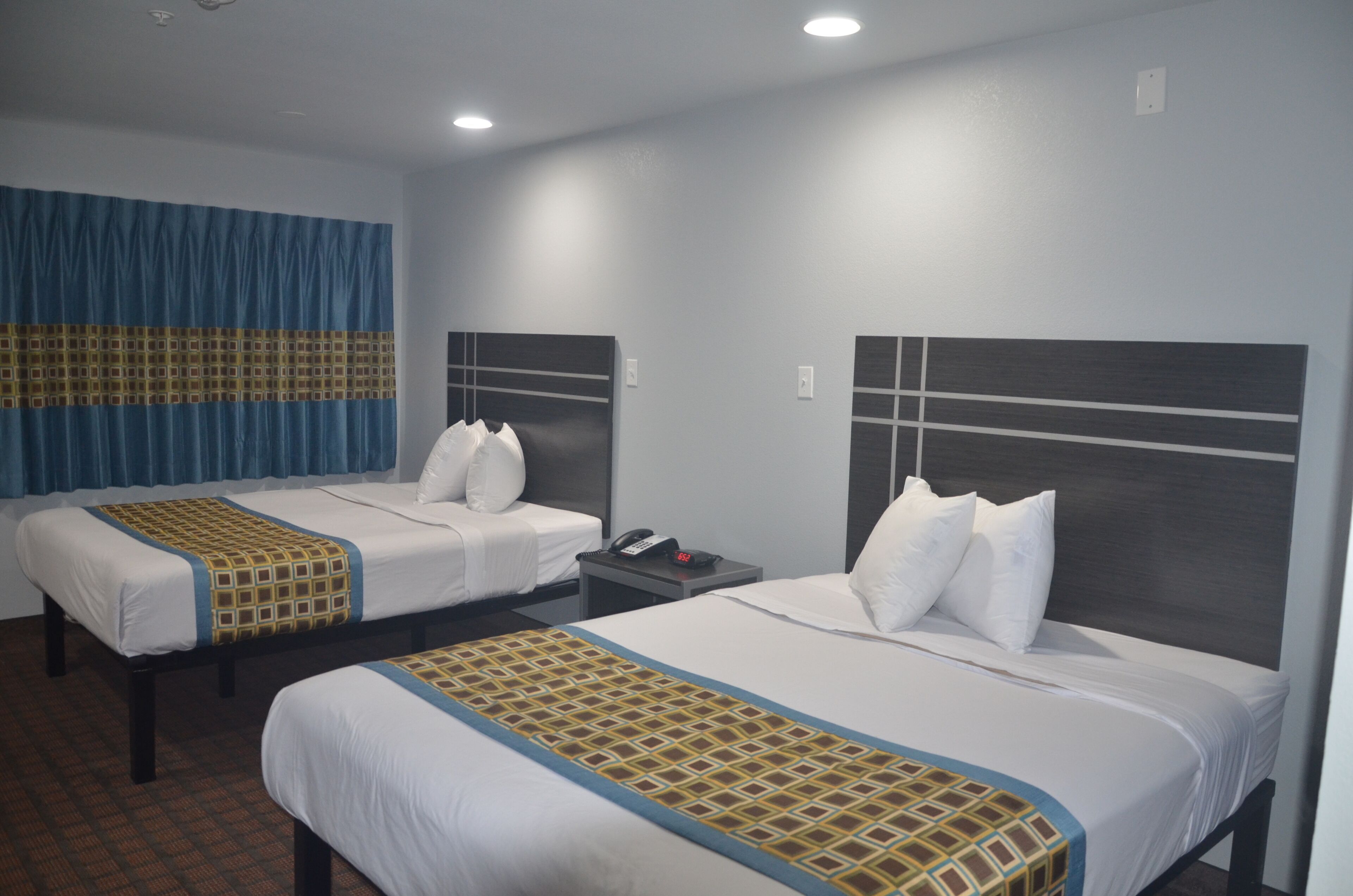 Free WiFi, bed sheets