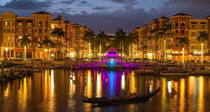 Downtown Resort Condo: Shops, Restaurants & the Beach. Fantastic Amenities!