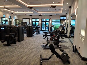 Fitness facility - Downtown Resort Condo! Close to Restaurants, Shops & Beach. Fantastic Amenities! (Naples)