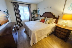 2 室のベッドルーム、デスク、アイロン / アイロン台、WiFi (無料)