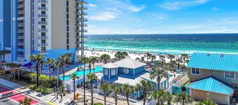 Townhome in Gulf Highlands with 11 pools and short walk to the beach