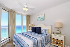 2 habitaciones, escritorio, tabla de planchar con plancha y wifi gratis 