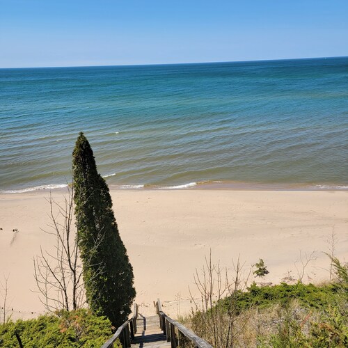 Traditional Lake Michigan Cottage