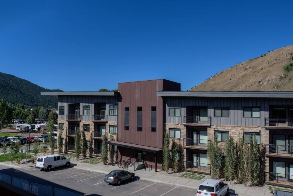 221 Hidden Hollow -1 Block from the Town Square!