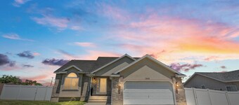 Pet Friendly, Fireplace, 17Mi to Snowbird Ski