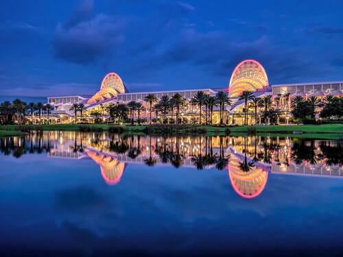 New Listing! Solara Resort, 8mi to Disney & 15mi to Universal - FS261026