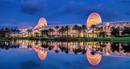 New Listing! Solara Resort, 8mi to Disney & 15mi to Universal - FS261026