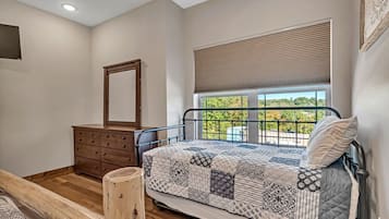 7 habitaciones, escritorio, tabla de planchar con plancha y wifi gratis