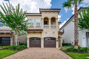 Exterior - New Listing! Reunion Resort, 6mi to Disney & 16mi to Universal - FS263883 (Kissimmee)