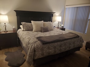 2 habitaciones, tabla de planchar con plancha y wifi gratis 