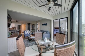 Dining - 2 Mi to Tigertail Beach: Quiet Waterfront Condo (Marco Island)