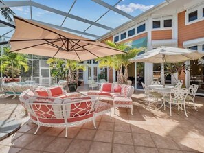 Hus (Bougainvillea Home) | Balkong