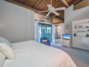 Condo (Loggerhead Cay 553)