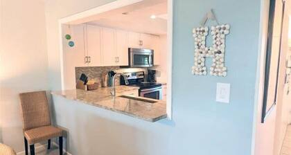 Loggerhead Cay by Dream Vacation Rentals