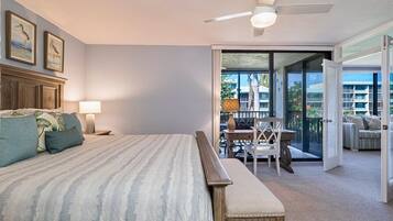 Condo (Loggerhead Cay 422) | 2 bedrooms, desk, free WiFi
