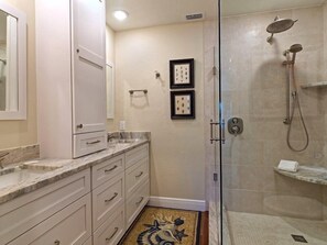 Apartment (Surfside 12 C4) | Badezimmer | Handtücher