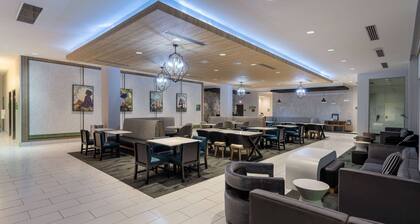 La Quinta Inn & Suites by Wyndham Maricopa - Copper Sky