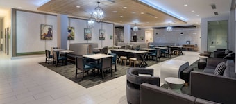 La Quinta Inn & Suites by Wyndham Maricopa - Copper Sky