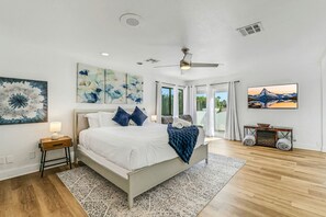 5 bedrooms, desk, iron/ironing board, travel cot - Pvt Oasis Pickleball/Basketball/BBQ/Game Room/Pool (Bermuda Dunes)