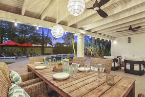 Outdoor dining