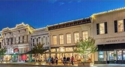 Peaceful Oasis Long-Term Close to Downtown Georgetown Gorgeous Super Clean Cozy