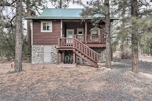 Exterior - Fire Pit + Game Room: Heber-Overgaard Cabin! (Heber-Overgaard)