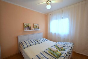 2 quartos, Wi-Fi de cortesia, roupa de cama