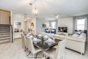 Dining - New Listing! Champions Gate Resort, 10mi to Disney & 21mi to Universal - FS336561 (Davenport)