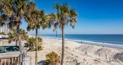 Ocean Lakes Pelican Pointe, Beautiful Ocean & Lake Front cozy cottage.