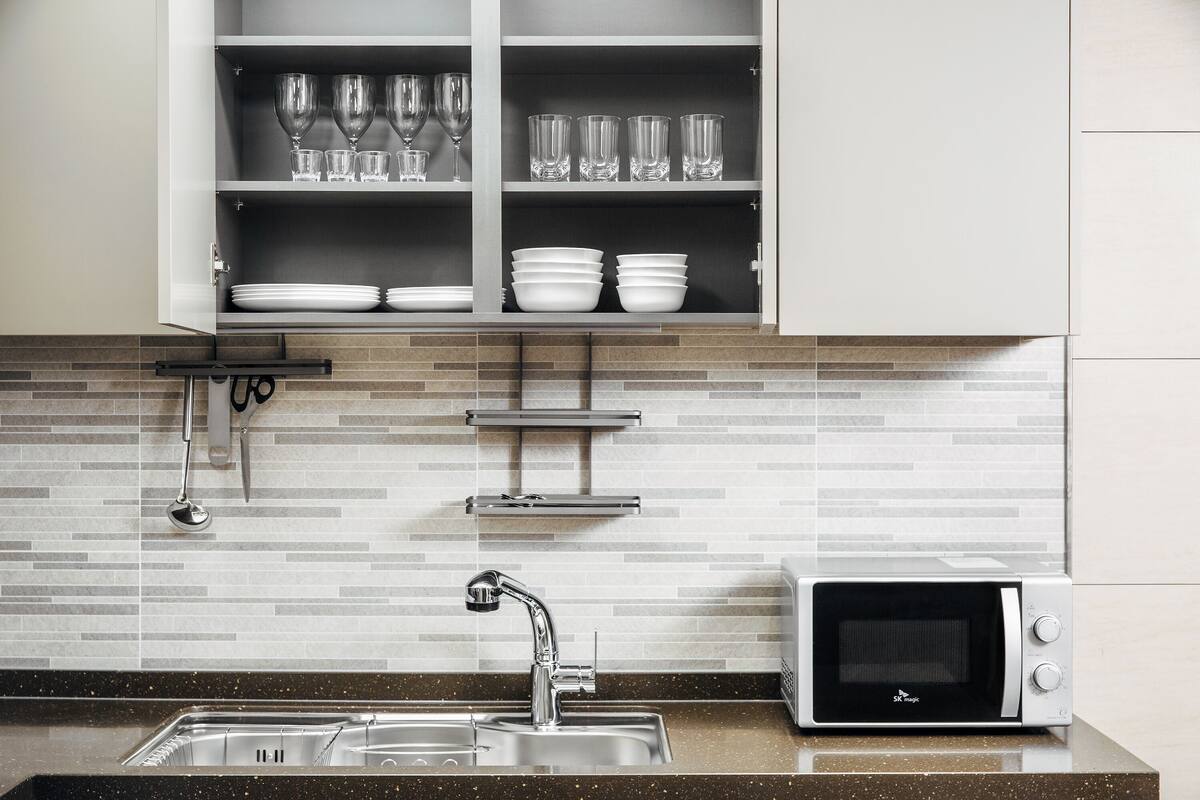 junior suite, multiple beds, non smoking, city view | private kitchen | fridge, microwave, toaster