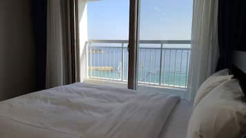 Presidential Suite, Multiple Beds, Non Smoking, Ocean View | 1 bedroom, soundproofing, free WiFi, bed sheets